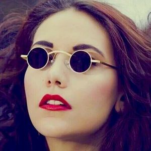 - 70’s John Lennon Style Sunglasses